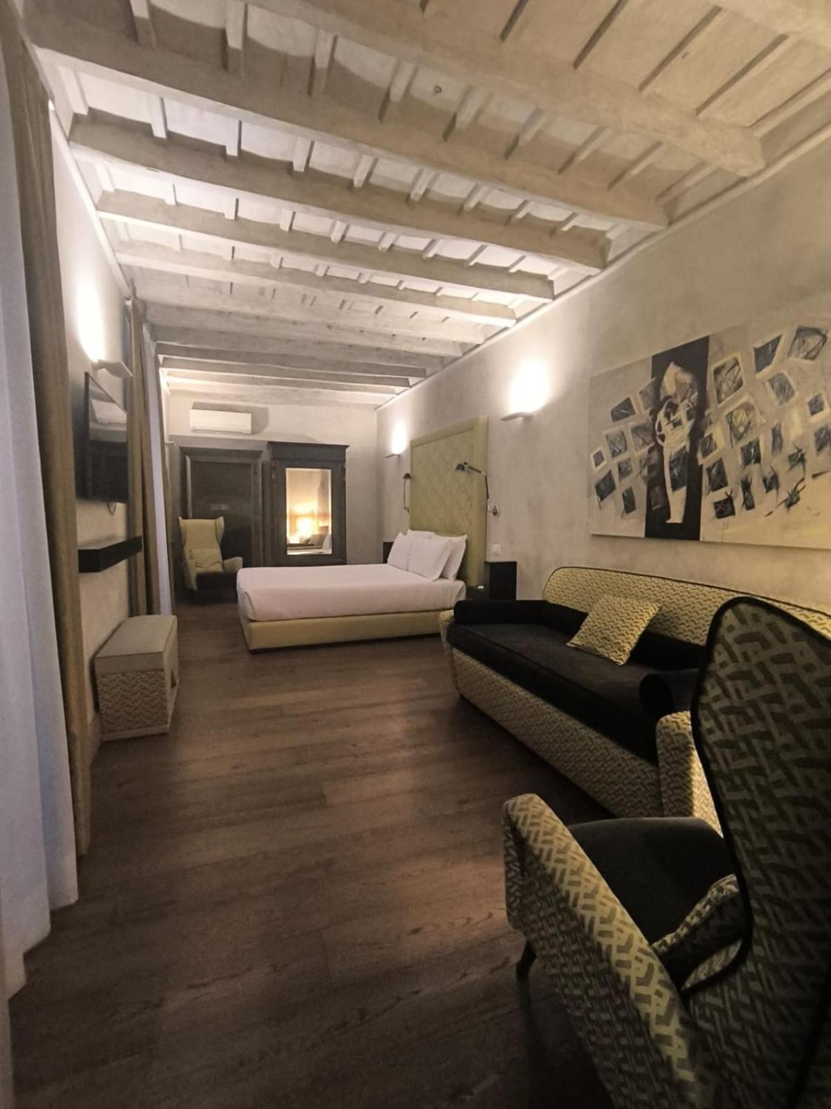Pantheon Luxury Suite Roma Esterno foto