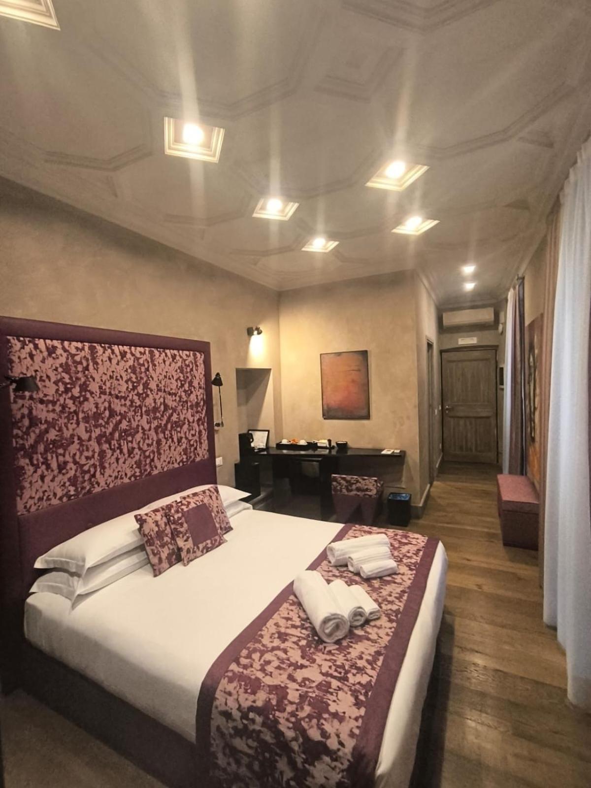 Pantheon Luxury Suite Roma Esterno foto