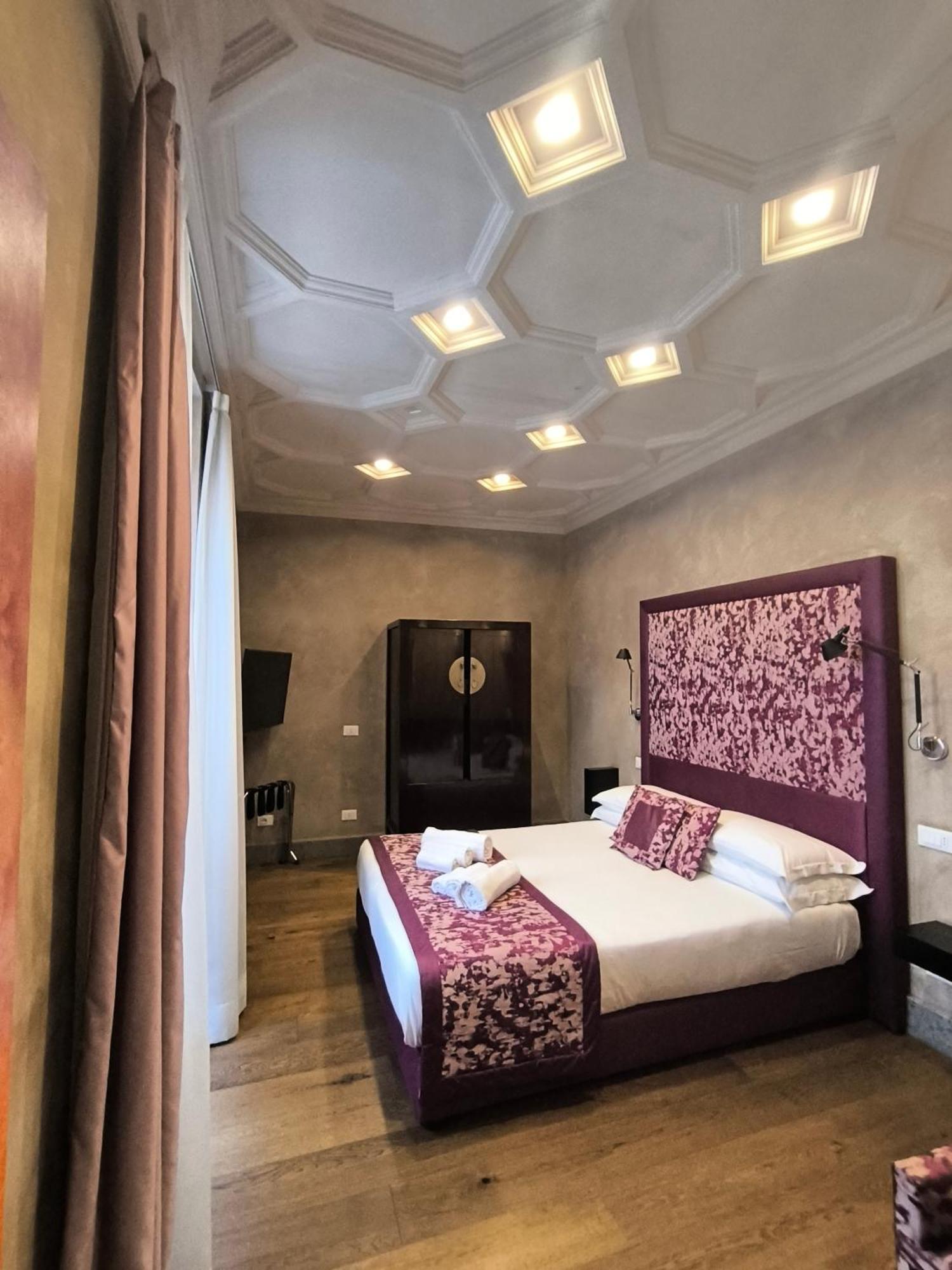 Pantheon Luxury Suite Roma Esterno foto